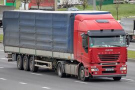 Автопоезд с седельным тягачом Iveco Stralis