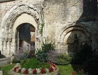 Ворота бывшего аббатства