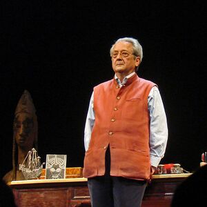 Jacques Vergès au théâtre de la Madeleine à Paris.jpg