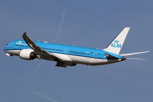 KLM Boeing 787-9 PH-BHI (27695954918).jpg