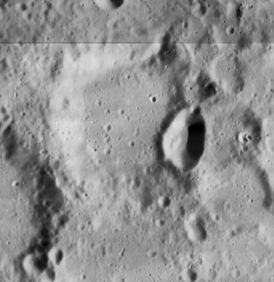 Комбинация из двух снимков зонда Lunar Orbiter – IV.