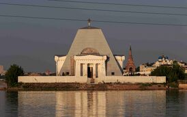 Вид с запада