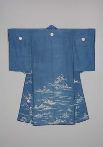 Женское косодэ с дизайном, вдохновлённым Восемью видами Оми. 1780–1820 гг, коллекция кимоно Халили.