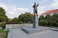 Konev Monument in Bubeneč (6181).jpg