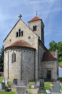 Kostel Nanebevzetí Panny Marie, Mohelnice nad Jizerou (3).jpg
