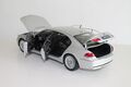 Kyosho BMW 760Li (E66) - салон