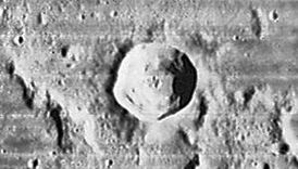 Снимок зонда Lunar Orbiter – IV.