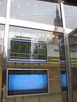 Информационные экраны с текущей информацией о ходе биржевых торгов