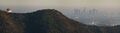 Панорама Лос-Анджелеса и обсерватории Гриффита, снято с Голливудских холмов.