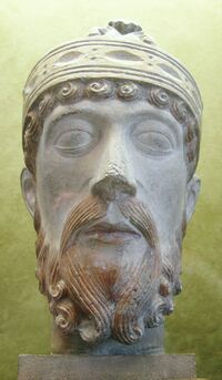 Скульптурный портрет Лотаря I. Музей Сен-Реми[en]* (XII век)