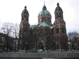 Lukaskirche München.jpg