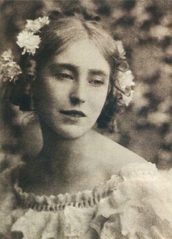 Лидия Соколова в балете «Бабочки» Р. Шумана, 1914 год