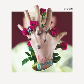 Обложка альбома Machine Gun Kelly «Bloom» (2017)