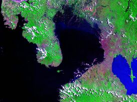 Manila Bay Landsat 2000.jpg