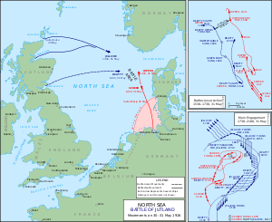 Германская флотилия продвигалась на север, и встретилась с британским флотом, двигавшимся с запада; оба флота совершили множество манёвров во время сражения