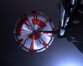 Снимок парашюта «Персеверанс» во время посадки на Марс