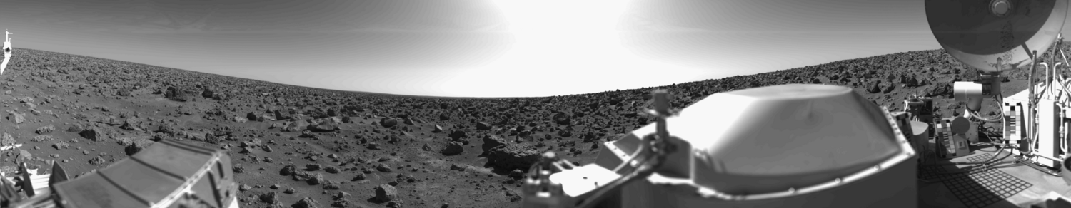 Панорамный снимок равнины Утопия, сделанный автоматической марсианской станцией «Викинг-2»