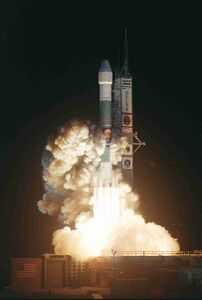 Старт ракеты «Дельта-2» с марсоходом «Оппортьюнити» на борту