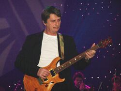 Майк Олдфилд выступает на Night Of The Proms (2006)