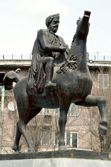 статуя Ашота III в Гюмри