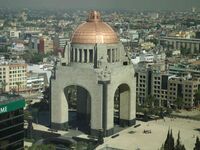 Памятник Революции в Мехико