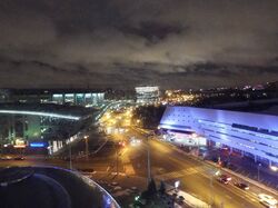 Олимпийский проспект ночью