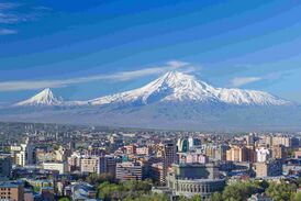 Гора Арарат (вид со стороны Еревана, Армения)