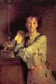 Портрет Ады Рассел, Джон Сарджент (1900). Ада одета в полупрозрачное платье из ткани с узором с напуском спереди над мягкой поясной лентой. В то время такое платье называлось «чайным».