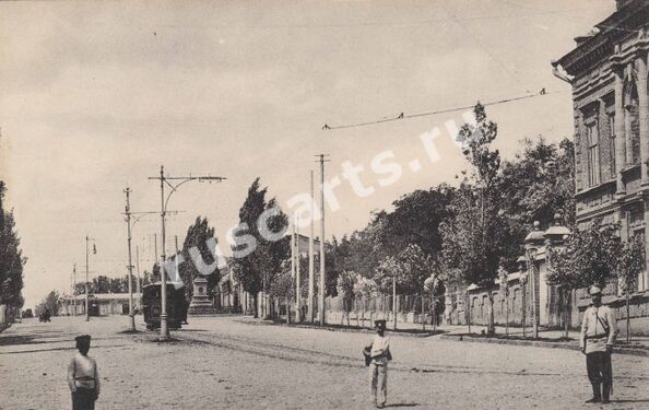 Центральная улица города Нахичевань в начале XX века (открытка 1900-х годов)