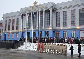 Nakhimov Naval School (Murmansk).jpg