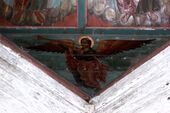 Ангел на одном из парусов неба церкви Иоанна Златоуста в с. Саунино