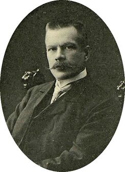 Nikolay Shetokhin in 1910.jpeg