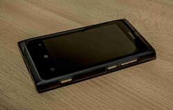 Смартфон Nokia Lumia 800