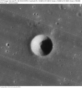 Снимок зонда Lunar Orbiter — IV.