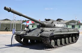 Опытный средний танк «Объект 430» в экспозиции парка «Патриот».
