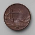 Памятная медаль, посвященная открытию Тауэрского моста в 1894 году