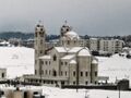 Греческая православная церковь во время снежной бури в Аммане, Иордания