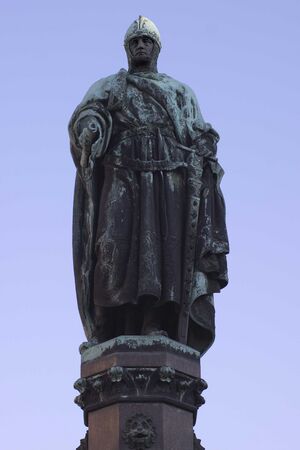 Маркграф Оттон II Богатый. Памятник в Фрайберге