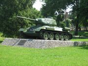 PL Czarnkow tank T-34 2011 No01.JPG