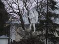 Памятник символу города — Михаил Архангел на побеждённом змее