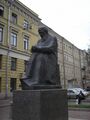 Памятник Достоевскому в Санкт-Петербурге (1997, скульптор Л. М. Холина, П. П. Игнатьев, арх. В. Л. Спиридонов)