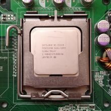 Процессор Intel Pentium Dual-Core E2220 2.40 (Allendale)