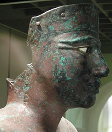 Фрагмент медной статуи Пиопи I в натуральную величину. Египетский музей, Каир