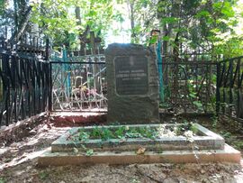 Peredelkino Cemetery 20180801 101601.jpg