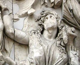 Pergamonmuseum - Antikensammlung - Pergamonaltar 13 detail.jpg