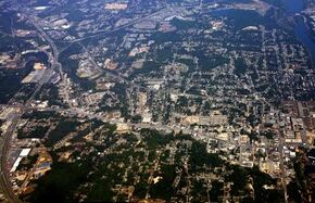 Вид с воздуха на Феникс-Сити (ок. 2009)