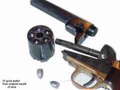 Разобранный револьвер Colt Posket