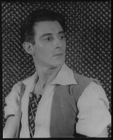 Антон Долин в Итальянской сюите, 1940. Фотография Карла Ван Вехтена