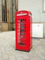 Телефонная будка, стоящая в Билефельде, Германия
