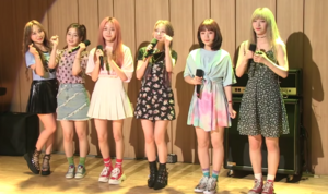 Rocket Punch в августе 2020 года. Слева направо: Дзюри, Сохи, Дахён, Ёнхи, Юнкён и Суюн.